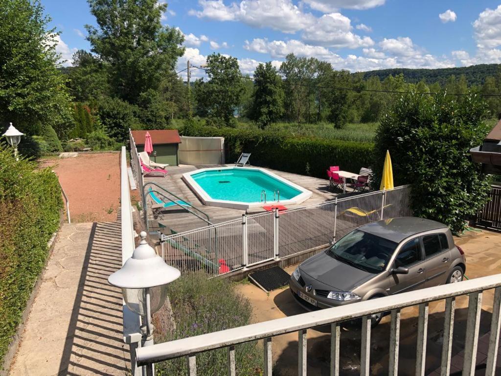 Maison/Gite Familial Dans Le Jura A 200M Du Lac Avec Piscine Privee Marigny  Bagian luar foto
