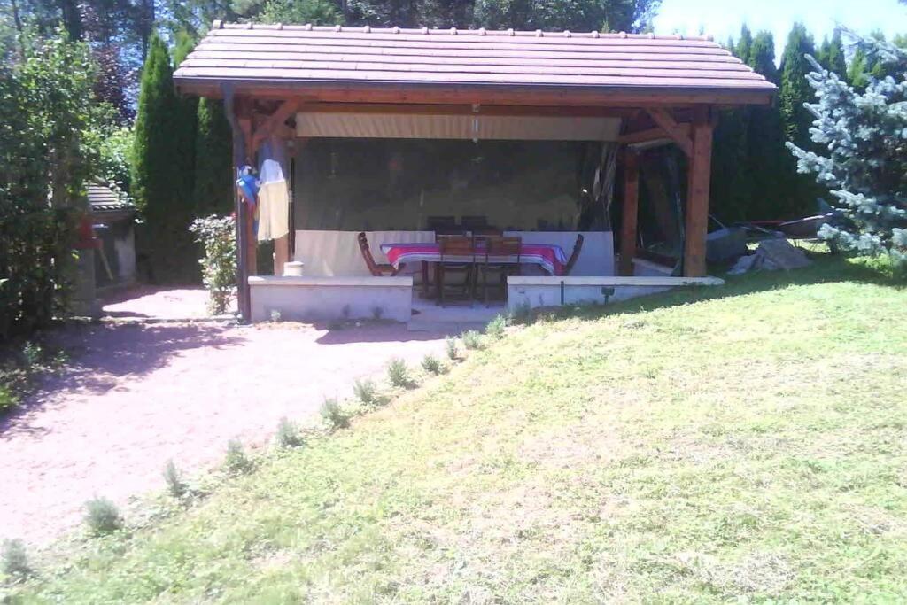 Maison/Gite Familial Dans Le Jura A 200M Du Lac Avec Piscine Privee Marigny  Bagian luar foto